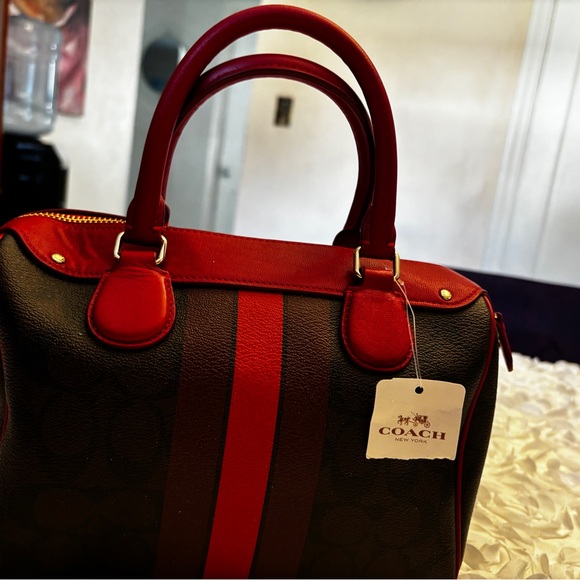 Coach Purse New with Tags - Picture 2 of 3